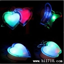 璀璨光影，點(diǎn)亮溫馨夜晚 智能遙控愛心小夜燈廠家直銷，細(xì)節(jié)盡顯品質(zhì)